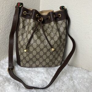 Gucci Supreme Bucket Bag